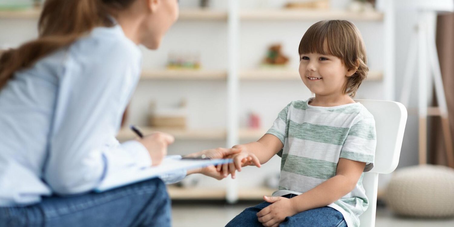 Niños con problemas se sociabilidad Niños con problemas se sociabilidad